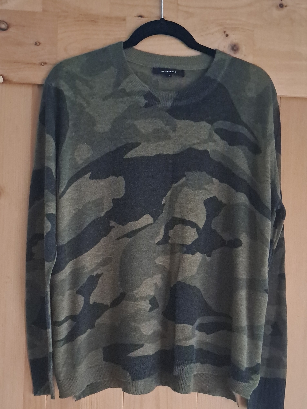 Olivaceous Olive Camo Light Knit Sweater Size L. Zipper Sides, Vici Boutique
